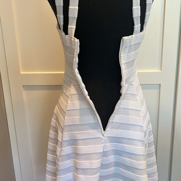 Emerald Sundae Emerald Sundae White Textured White Mini Size S - Picture 9 of 9